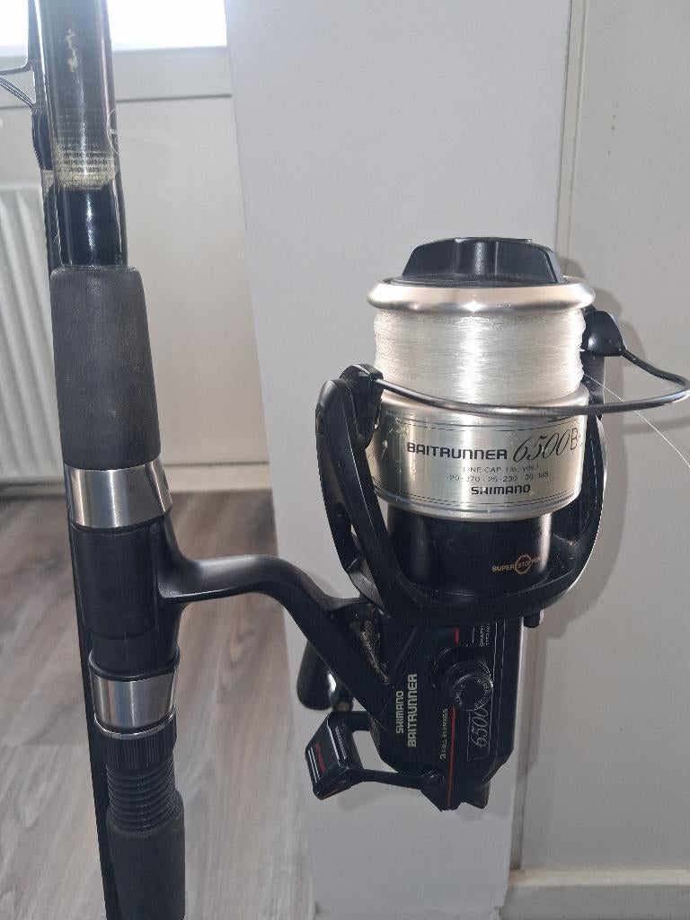 2x shimano baitrunner 6500b met 2x shimano hyperloop hengel, Ophalen of Verzenden, Gebruikt, Molen