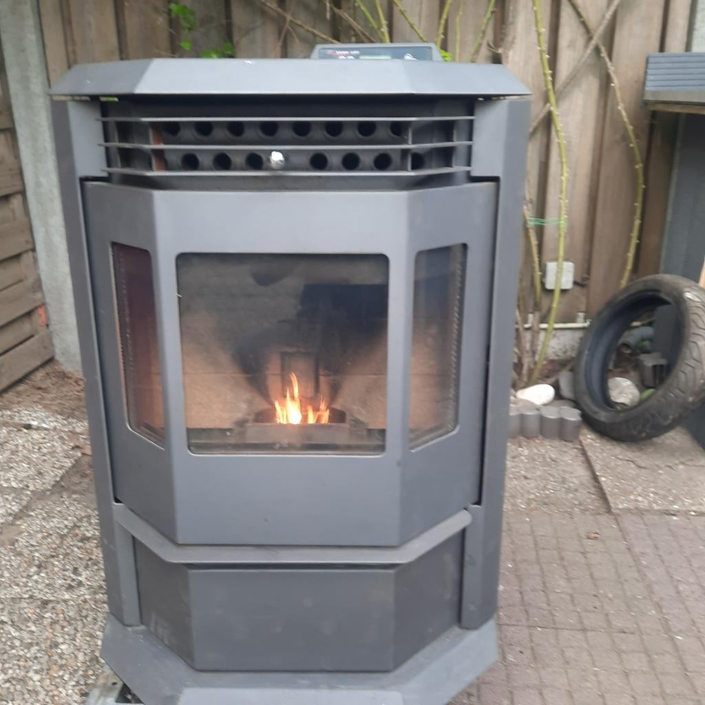Pelletkachel, Huis en Inrichting, Ophalen, Gebruikt, Overige brandstoffen, Pelletkachel