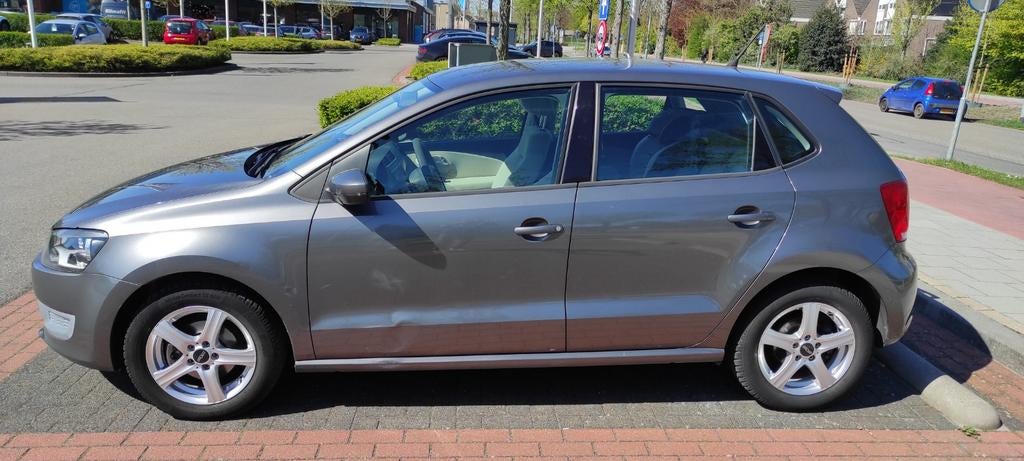 Volkswagen Polo Comfortline  Automatic 2009 Grey, 1.4 16V, Auto's, Stof, 40 €/maand, Beige, 4 cilinders