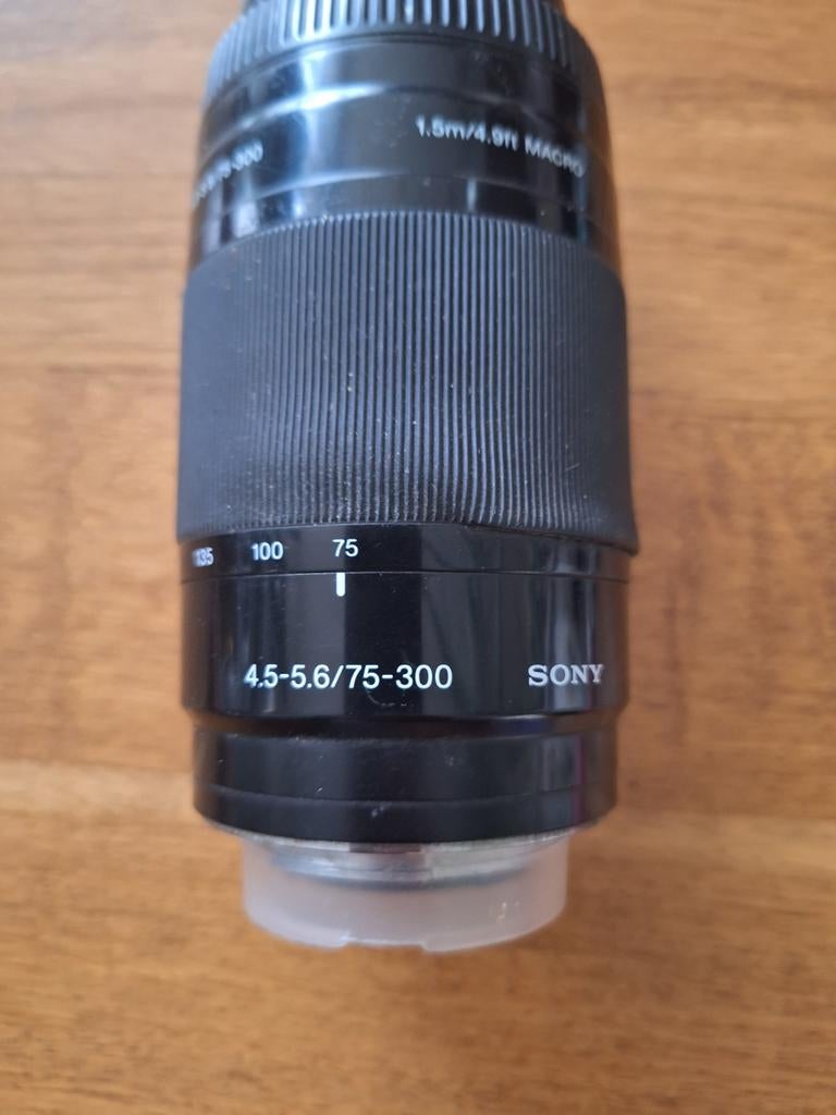 Sony 75-300mm f/4.5-5.6 zoomlens, Ophalen of Verzenden