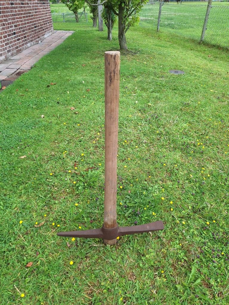 Oude pikhouweel, Ophalen