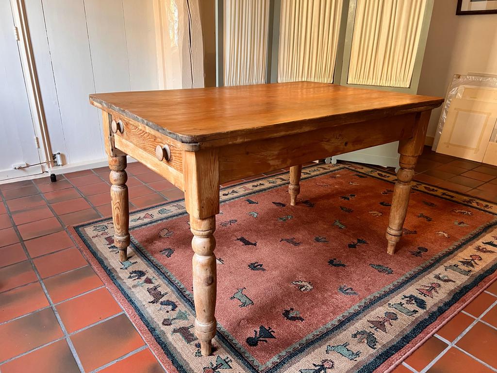 Leuke vintage grenen eettafel met lade, Ophalen