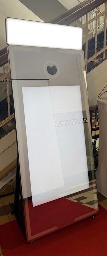 Magic Mirror Photobooth (fotospiegel), Ophalen, Zo goed als nieuw, Overige Merken, Geen optische zoom