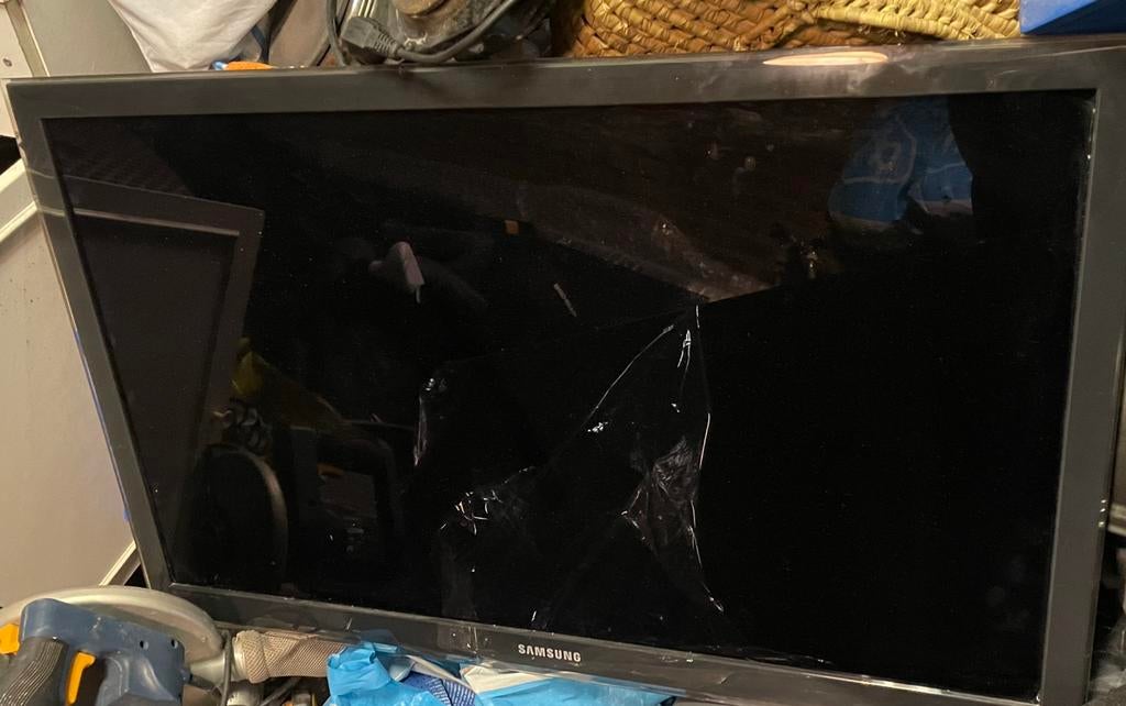 Samsung TV - Werkt goed, Ophalen of Verzenden, Zo goed als nieuw, 80 tot 100 cm, Samsung