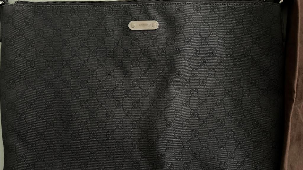 Gucci Vintage Canvas Messenger bag, Sieraden, Tassen en Uiterlijk, Tassen | Schoudertassen, Ophalen, Zo goed als nieuw, Zwart