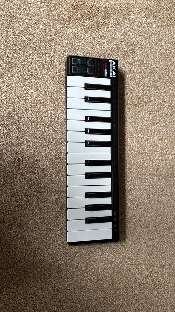 Akai Professional LPK25 V2 MIDI keyboard, Muziek en Instrumenten, Ophalen of Verzenden, Zo goed als nieuw