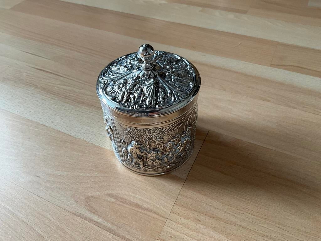 Douwe Egberts zilverkleurige bus met deksel, Antiek en Kunst, Antiek | Goud en Zilver, Ophalen, Zilver