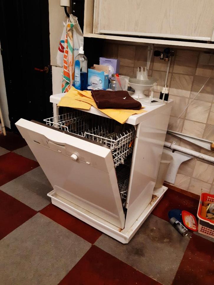 Miele Vaatwasser en Koenic dievrieskast A++ 195 L, Witgoed en Apparatuur, Vaatwasmachines, Gebruikt, Vrijstaand, 95 cm of meer