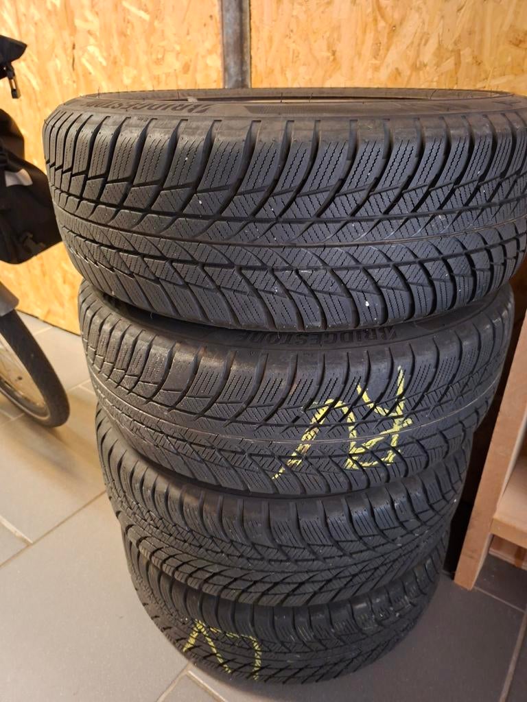 Winterbanden met stalen velgen - Bridgestone, Ophalen