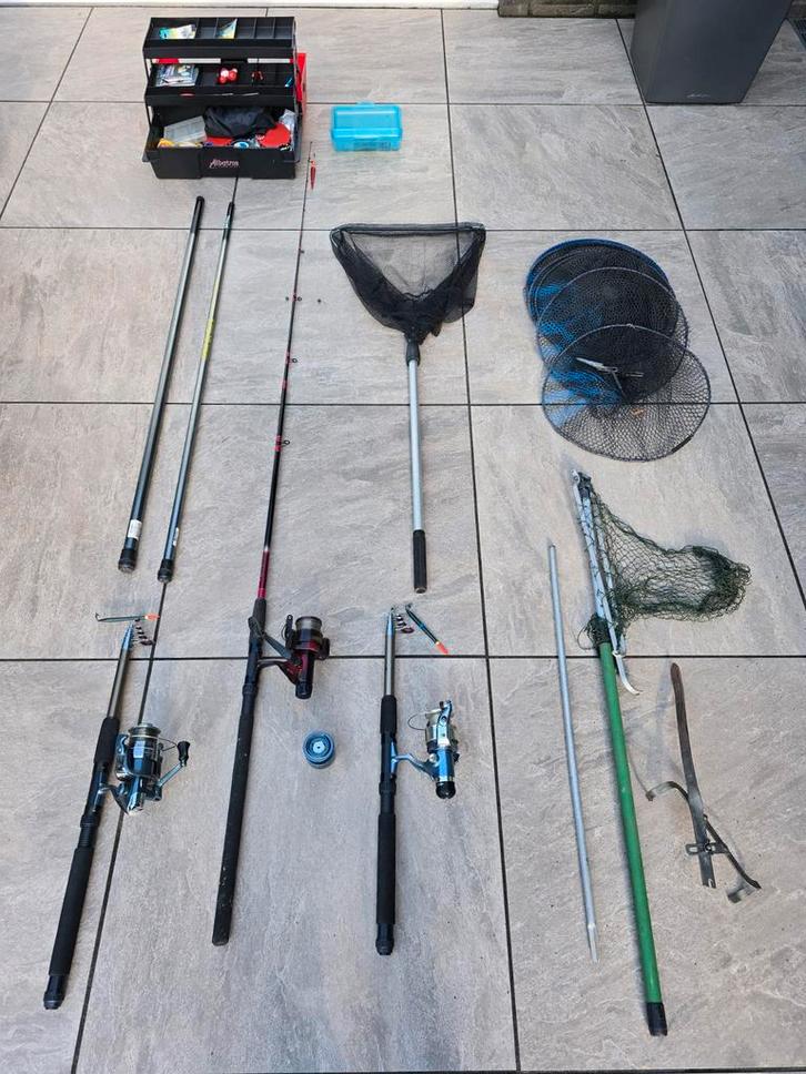 Complete visuitrusting: werphengels, vaste hengels, netten, Watersport en Boten, Hengelsport | Algemeen, Ophalen