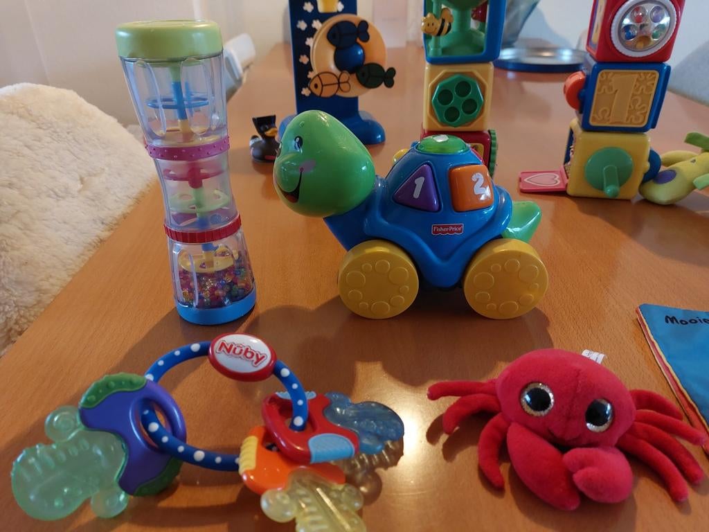 Heel divers BABYSPEELGOED, muziekmobiel, blokken, bad boekje, Ophalen of Verzenden, Zo goed als nieuw, Overige typen, Met wieltjes