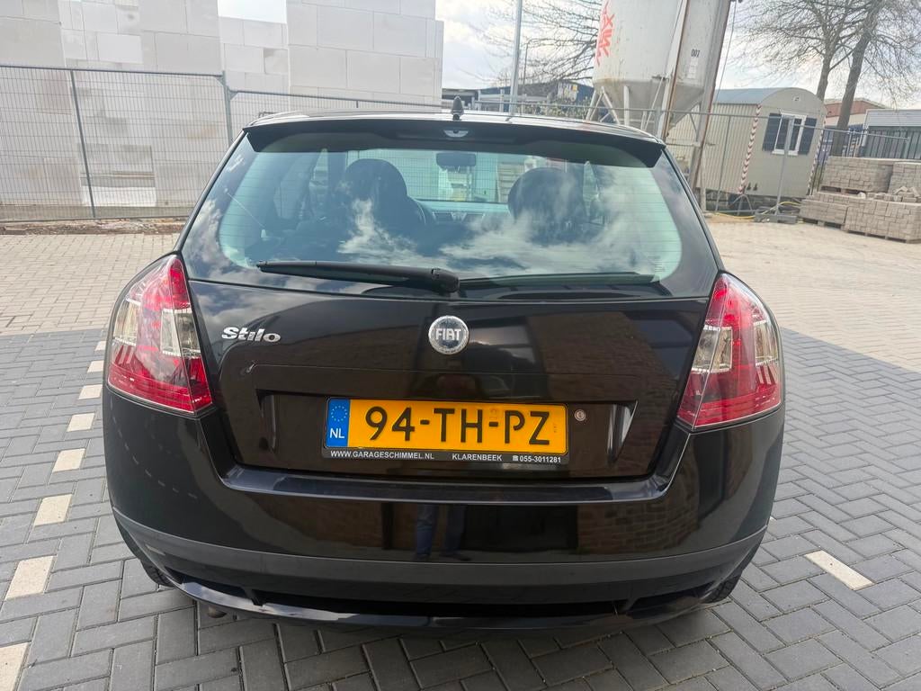 Fiat Stilo 1.6-16V Racing, Auto's, Voorwielaandrijving, 15 km/l, Gebruikt, Zwart