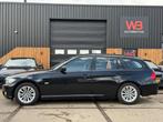 BMW 3-serie Touring 318i High Executive Pano Navi PDC Faceli, Euro 5, Achterwielaandrijving, Zwart, Handgeschakeld
