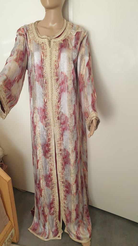 Nieuwe Takshita Jawhara stof, maat M tot XL, Kleding | Dames, Gelegenheidskleding, Ophalen of Verzenden, Nieuw, Maat 38/40 (M)