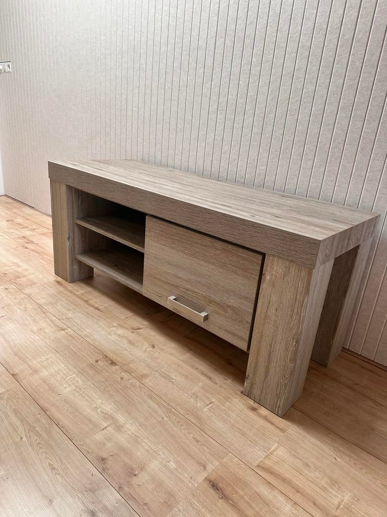 TV meubel in zeer goede staat, Ophalen, Kunststof, 100 tot 150 cm, Zo goed als nieuw