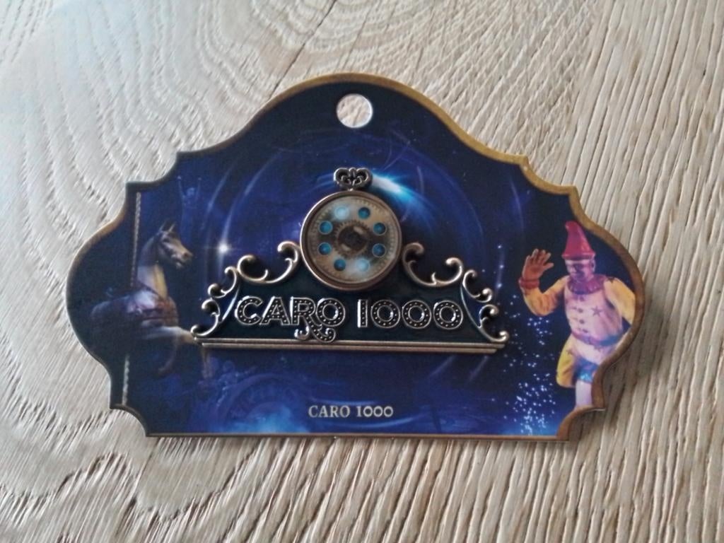 Nieuwe efteling caro pin, Ophalen