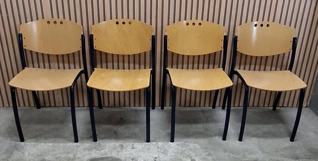 98 x Vintage schoolstoelen hout kantine horeca zaal stoelen, Ophalen of Verzenden, Zo goed als nieuw, Hout, Vijf, Zes of meer stoelen