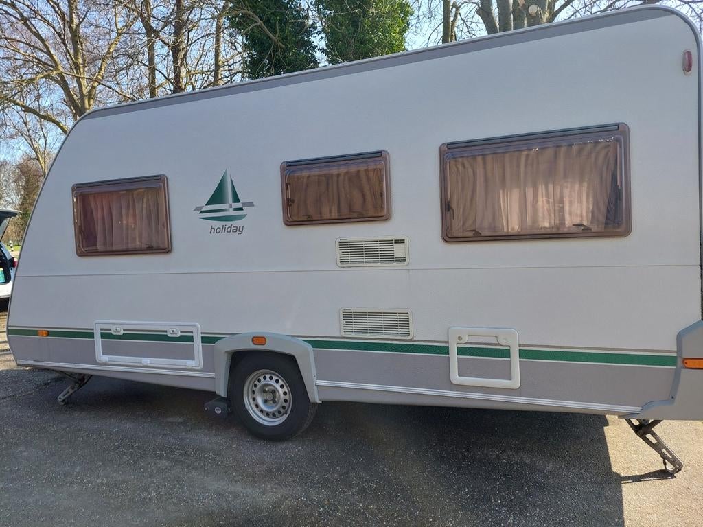 Eifelland holiday 465 TF met Unico Verona luifel, Rondzit, Luifel, Particulier, Knaus