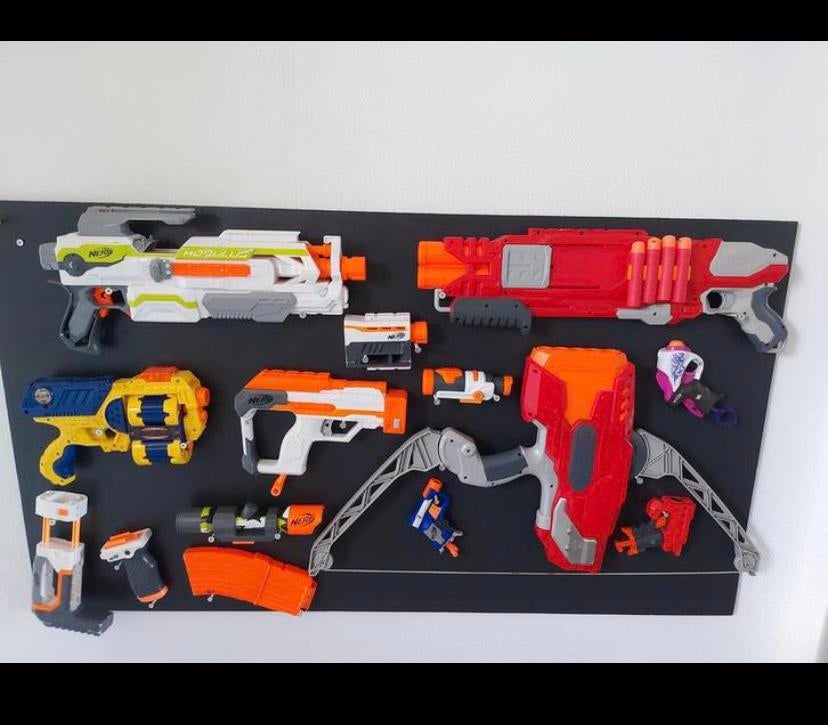 Diverse nerf met wandplank, Ophalen of Verzenden