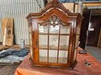 Houten vitrinekastje, Antiek en Kunst, Antiek | Meubels | Kasten, Ophalen of Verzenden