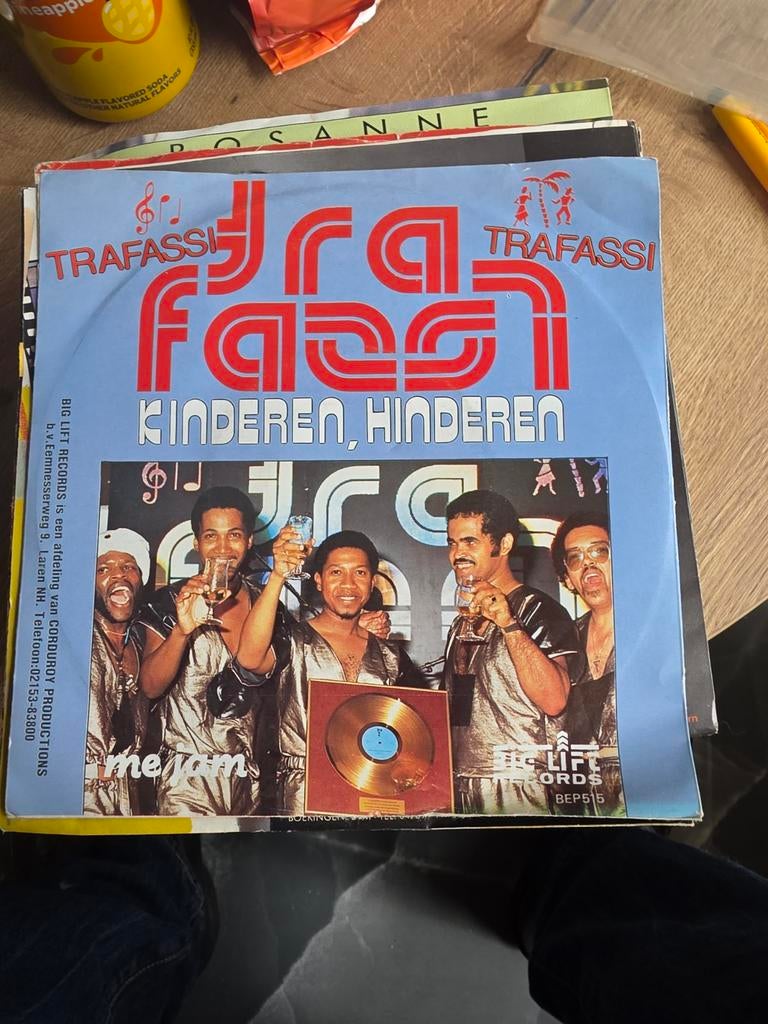 Trafassi - Kinderen, Hinderen 7 inch single, Cd's en Dvd's, Ophalen of Verzenden, Gebruikt, 7 inch