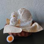 Eier-warmer, patchwork, gevoerd. gele stofjes, Ophalen of Verzenden, Gebruikt