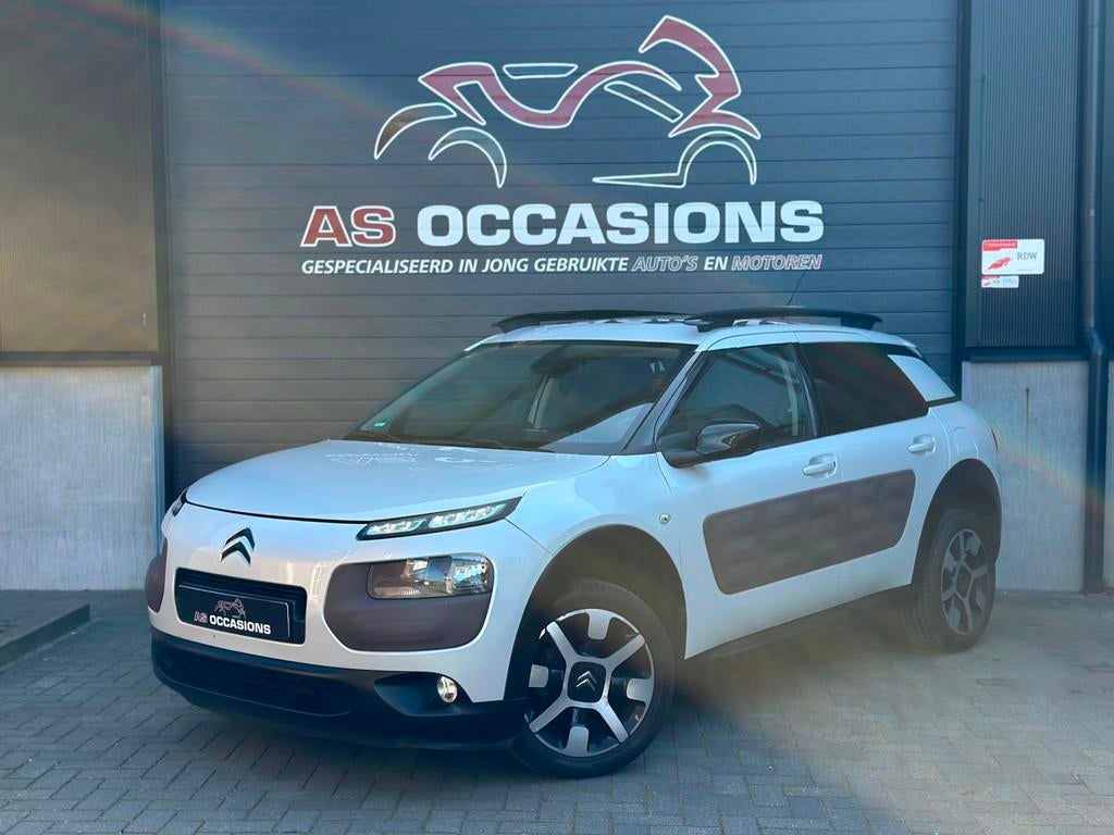 Citroen C4 Cactus 1.2 PureTech - Pano - Cam - Airco, Euro 6, 1199 cc, 995 kg, Wit