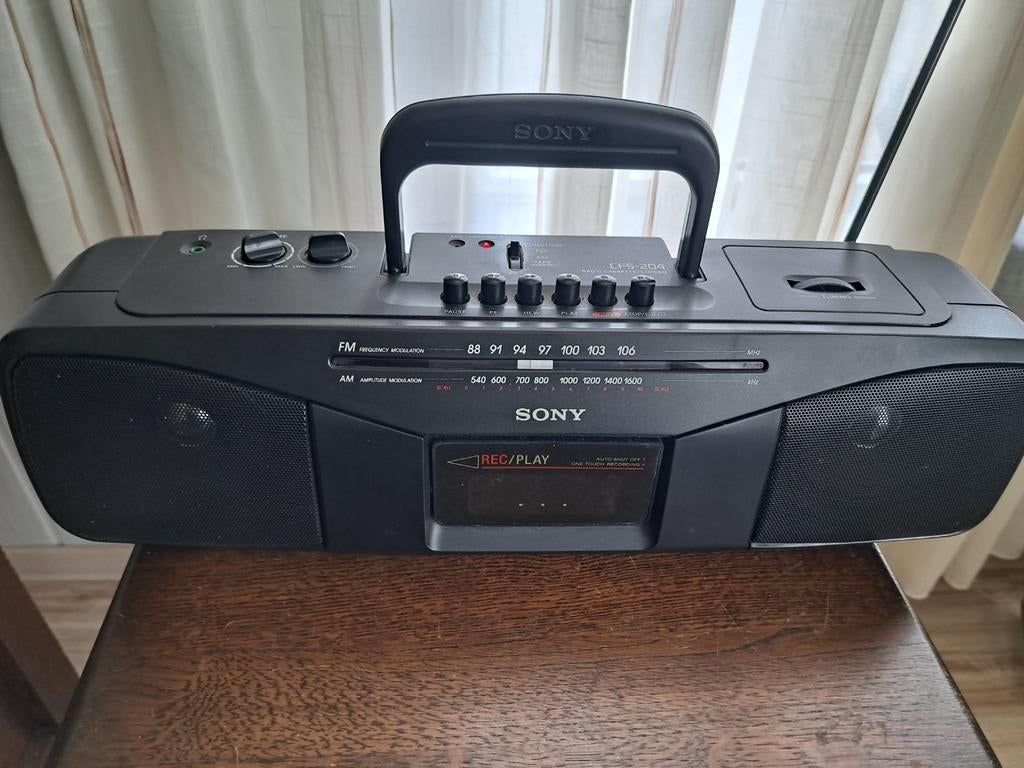sony cfs-204 draagbare radio, Audio, Tv en Foto, Radio's, Ophalen of Verzenden, Gebruikt, Radio