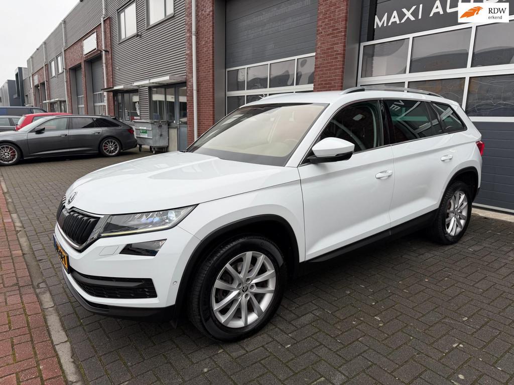Skoda KODIAQ 1.4 TSI 4x4 7p. LED ACC PDC Trekhaak 360 Camera, Auto's, Automaat, Gebruikt, 4 cilinders, 7 stoelen