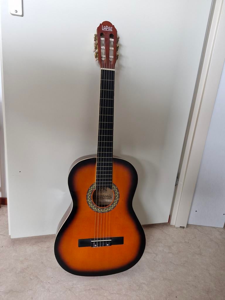 LaPaz gitaar, Ophalen, Gebruikt, Klassieke of Spaanse gitaar