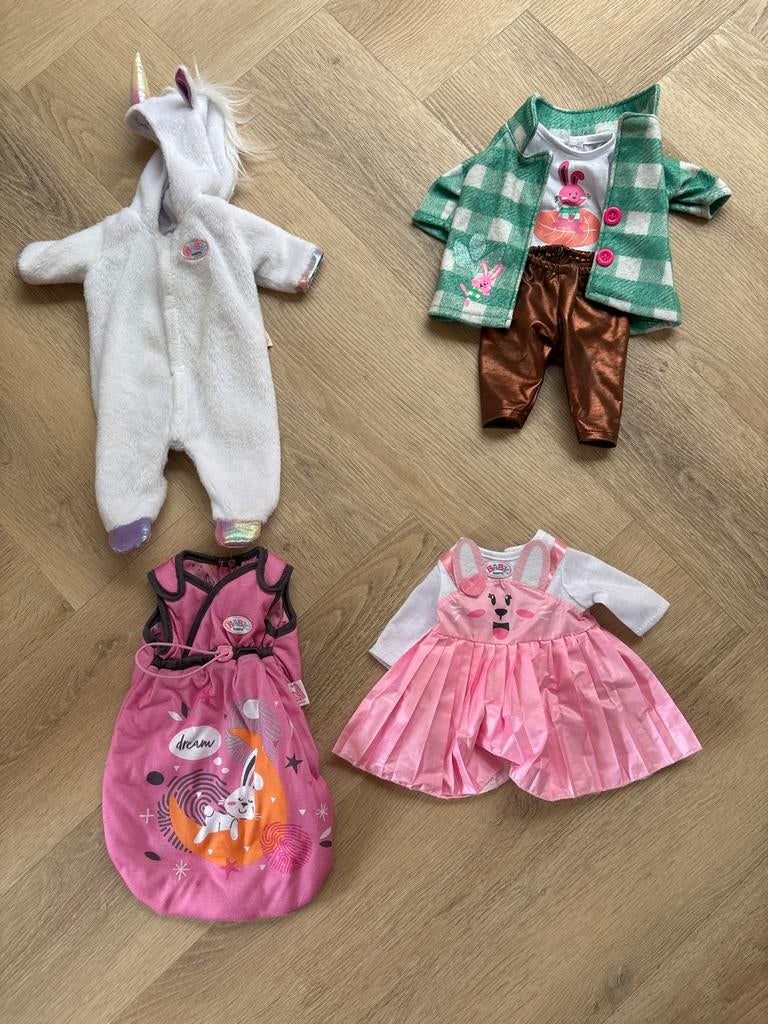 Baby Born diverse kleertjes, Kinderen en Baby's, Ophalen of Verzenden, Gebruikt