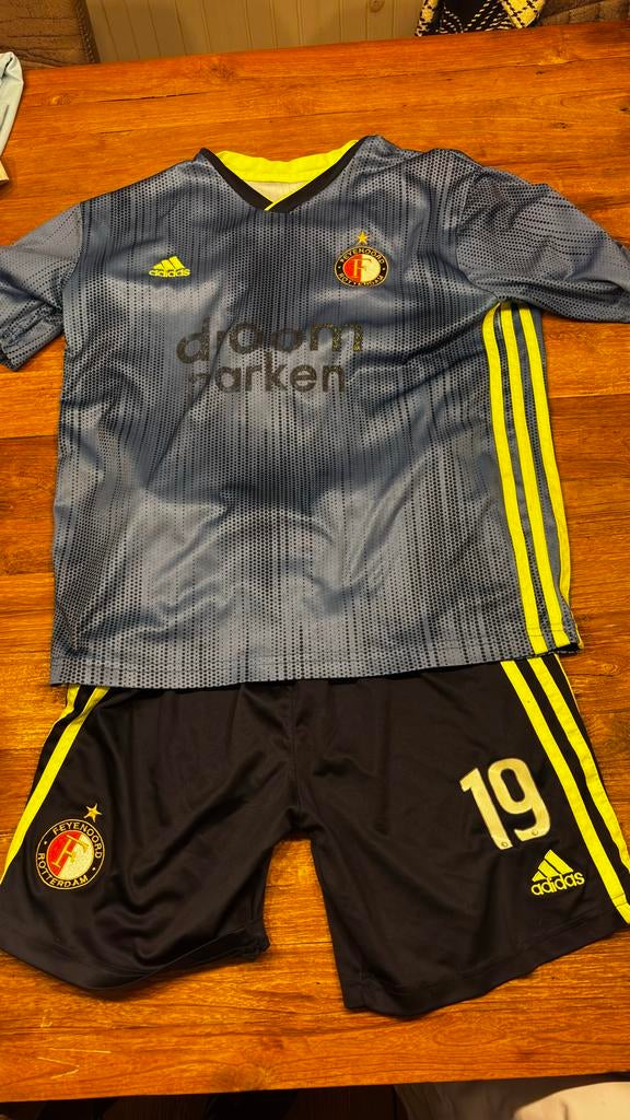Feyenoord tenue met sokken maat 37, Ophalen of Verzenden, Gebruikt, Set