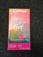 Louise Hay - Het leven heeft mij lief, Boeken, Esoterie en Spiritualiteit, Ophalen of Verzenden, Louise Hay; Robert Holden, Zo goed als nieuw