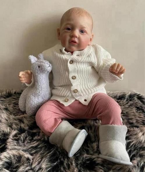 Reborn baby meisje, levens echt., Verzamelen, Poppen, Zo goed als nieuw, Babypop, Levensecht of Reborn, Verzenden