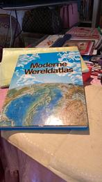 Wereldatlas, Boeken, Atlassen en Landkaarten, Verzenden, Zo goed als nieuw