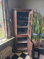 Antieke hoekkast in redelijke staat, Huis en Inrichting, Kasten | Buffetkasten, Ophalen, Klassiek, Gebruikt, Met deur(en)