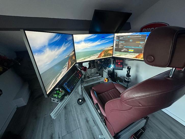 Simrig - simracing + flightsim, Spelcomputers en Games, Games | Overige, Gebruikt, Racen en Vliegen, 1 speler, Vanaf 3 jaar, Ophalen