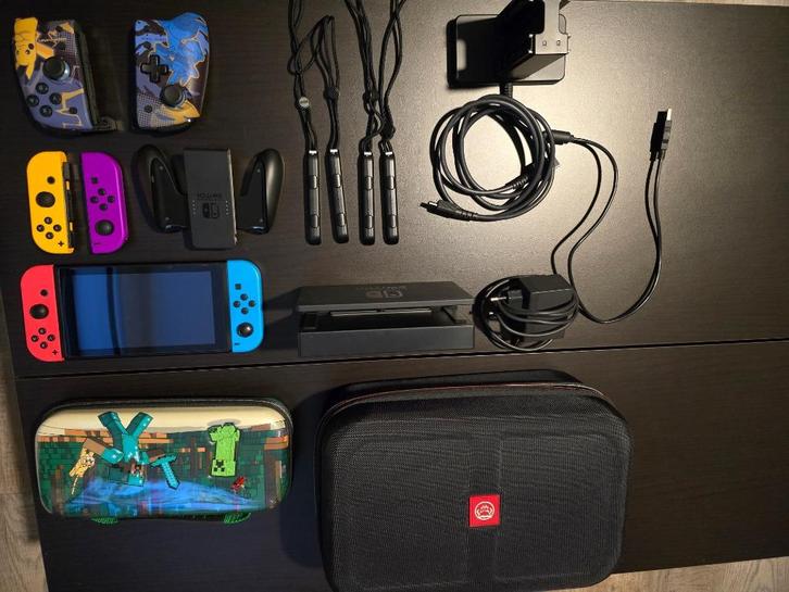Nintendo switch V2 compleet met accessoires, Spelcomputers en Games, Spelcomputers | Nintendo Switch, Gebruikt, Switch 2019 Upgrade