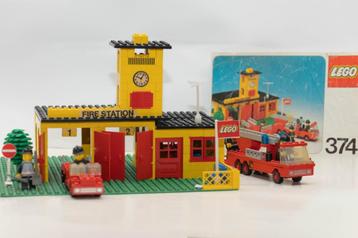 LEGO 374 -1 Town: Classic Town: Fire: Brandweerkazerne beschikbaar voor biedingen