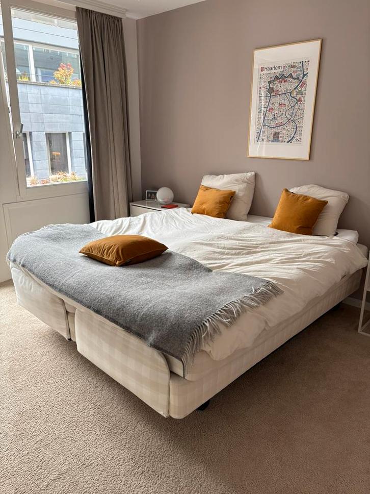 Hastens bed 1.80 x 2.10, Huis en Inrichting, Slaapkamer | Boxsprings, Gebruikt, Tweepersoons, Ophalen of Verzenden