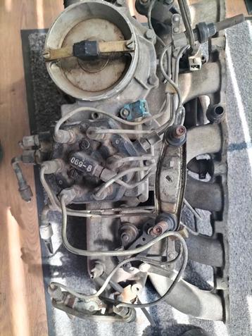 Mercedes W126 Inlaatspruitstuk met Injectoren & K-Jetronic beschikbaar voor biedingen