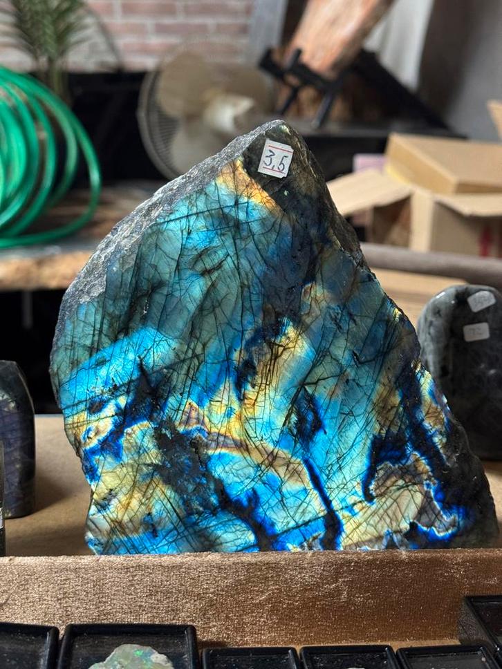 Labradoriet Half Gepolijst - 3.5 kg, Verzamelen, Mineralen en Fossielen, Verzenden