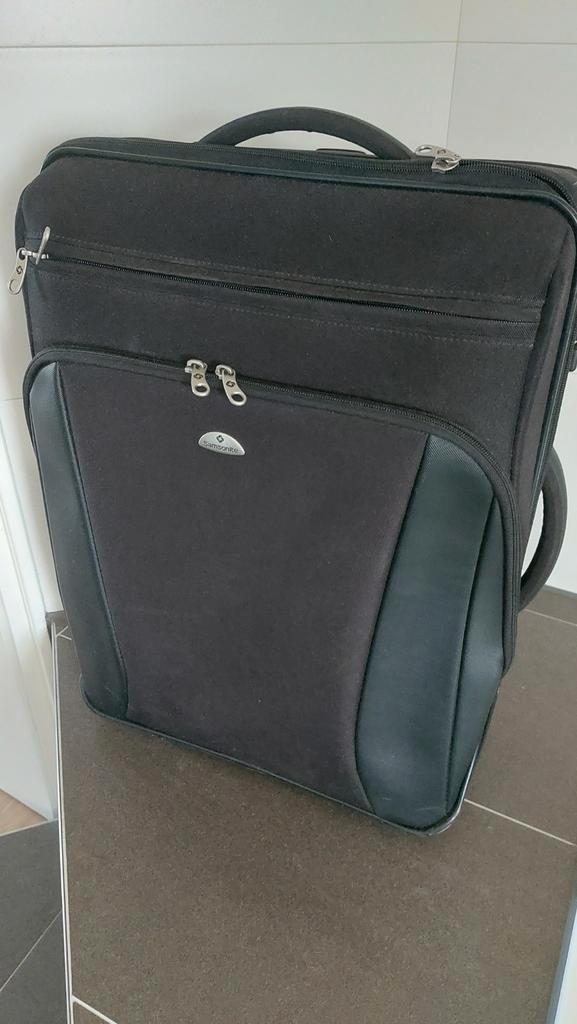Samsonite Koffer met Wieltjes en slot, Sieraden, Tassen en Uiterlijk, Koffers, Gebruikt, Hard kunststof, 50 tot 60 cm, 35 tot 45 cm