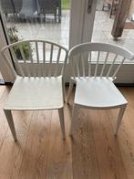 Twee kunststof stoelen met spijlen - stevig en degelijk, Kunststof, Gebruikt, Twee, Wit