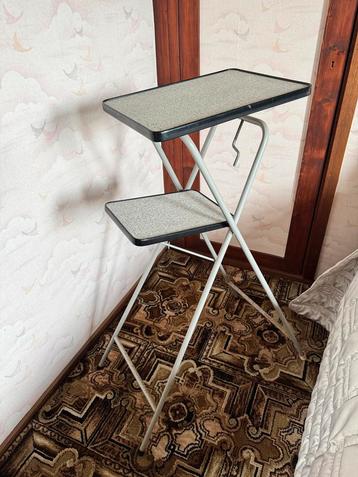 Dia projector tafel met 2 schermen beschikbaar voor biedingen