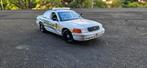 1:18 Ford Crown Victoria Miami-Dade Police Motormax, Hobby en Vrije tijd, Modelauto's | 1:18, Ophalen of Verzenden, Zo goed als nieuw