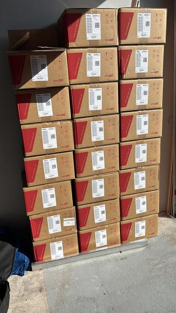 GEZOCHT!! ENPHASE HUAWEI GROWATT SOLAREDGE JINKO PARTIJ  beschikbaar voor biedingen