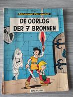 Stripboek de oorlog der 7 bronnen Johan en pirrewiet, Gelezen, Ophalen of Verzenden, Peyo, Eén stripboek