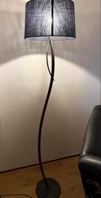 Bronzen staande lamp met zwarte kap, Huis en Inrichting, Ophalen, Zo goed als nieuw, Metaal, 150 tot 200 cm