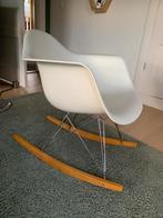Vitra eames RAR schommelstoel, Huis en Inrichting, Stoelen, Ophalen, Zo goed als nieuw, Wit, Eén